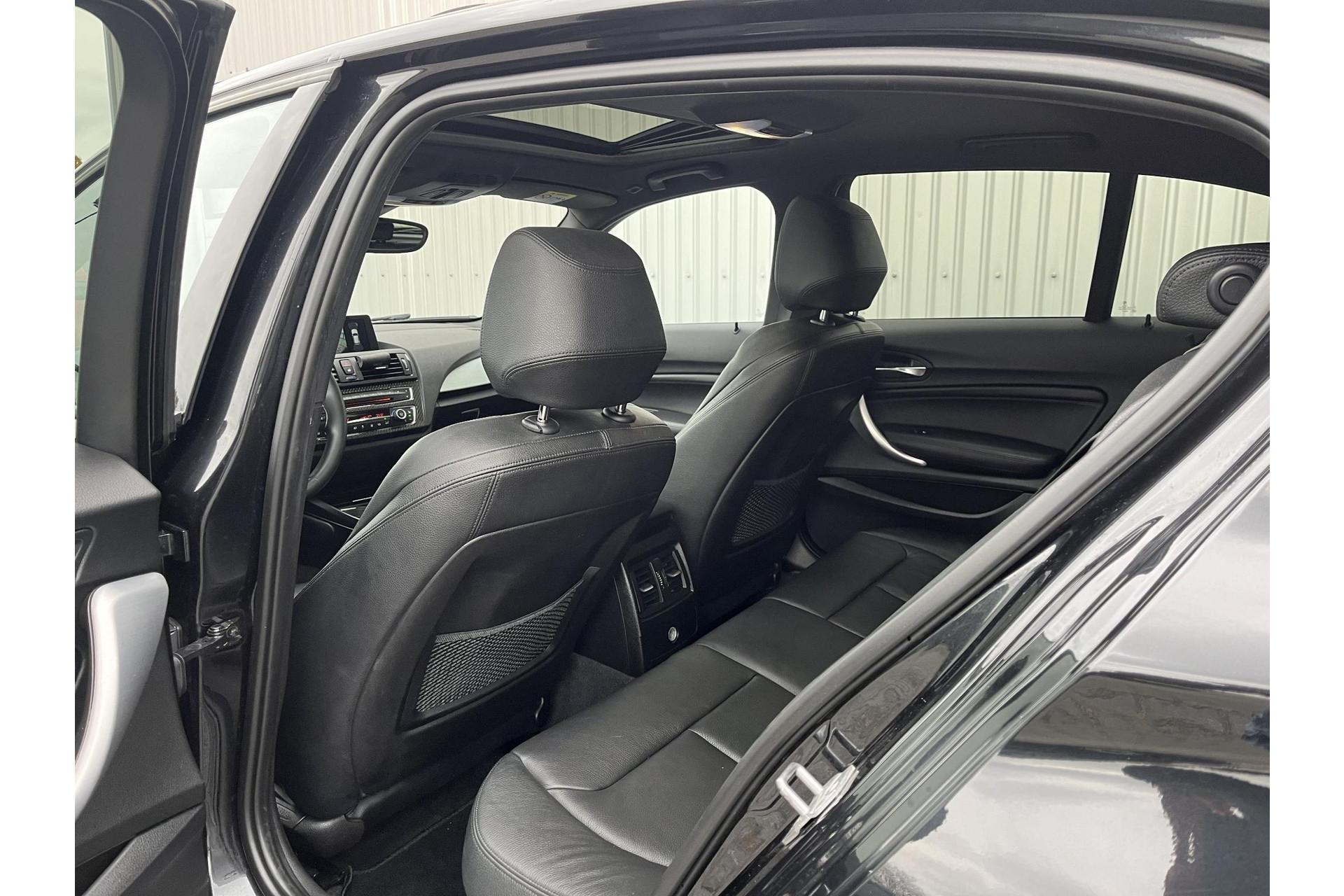 BMW 1-serie M135i High Executive*NAVI*DAKJE*CAM*LEER*KEYLESS*